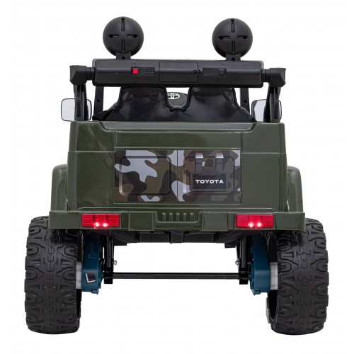 Vozidlo Toyota FJ Cruiser maskáčové