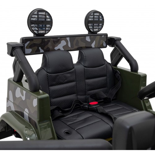 Vozidlo Toyota FJ Cruiser maskáčové