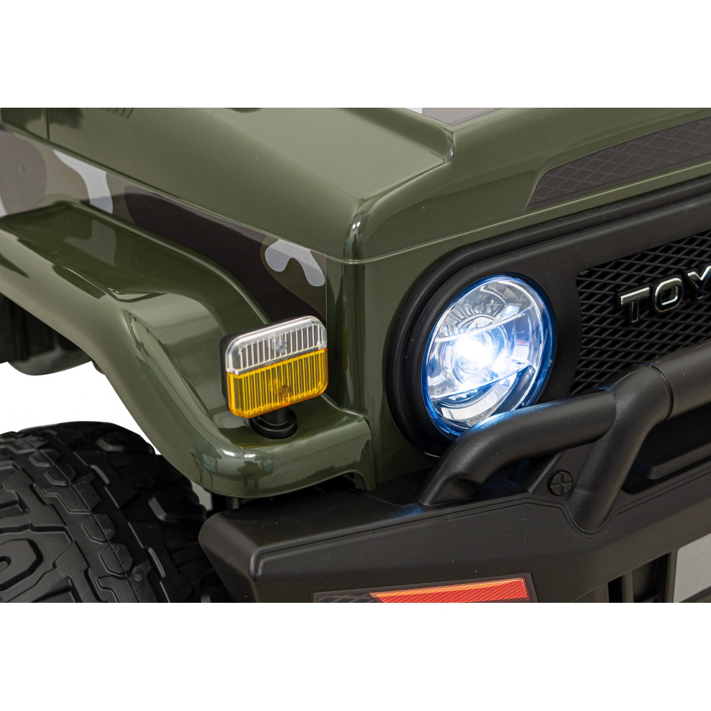 Vozidlo Toyota FJ Cruiser maskáčové