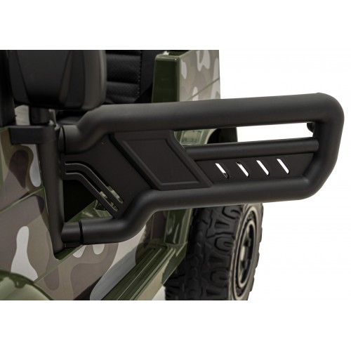 Vozidlo Toyota FJ Cruiser maskáčové