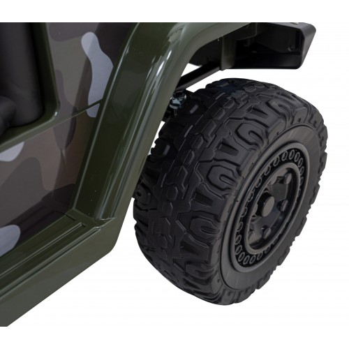 Vozidlo Toyota FJ Cruiser maskáčové