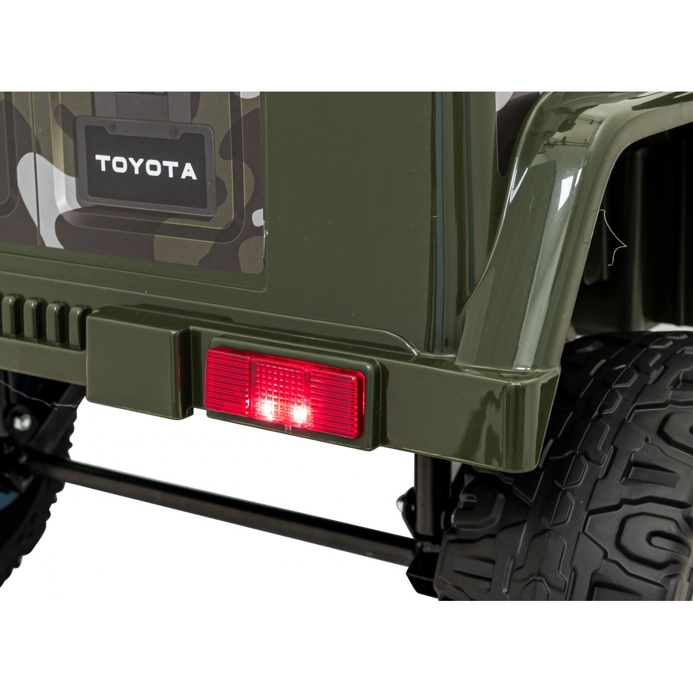 Vozidlo Toyota FJ Cruiser maskáčové