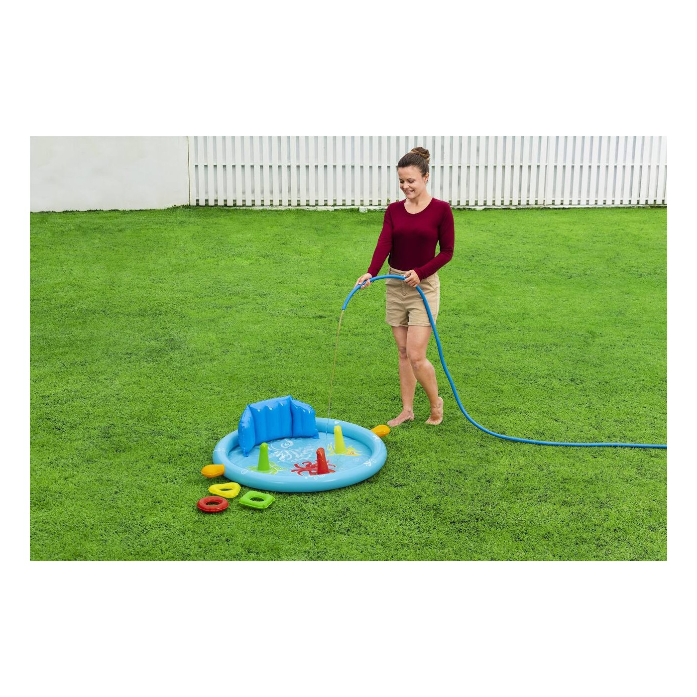 Basenik Z Daszkiem 115x89x76cm Z Gra Ukladanka BESTWAY