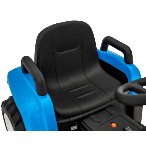 Tahač s přívěsem New Holland T7 modrý