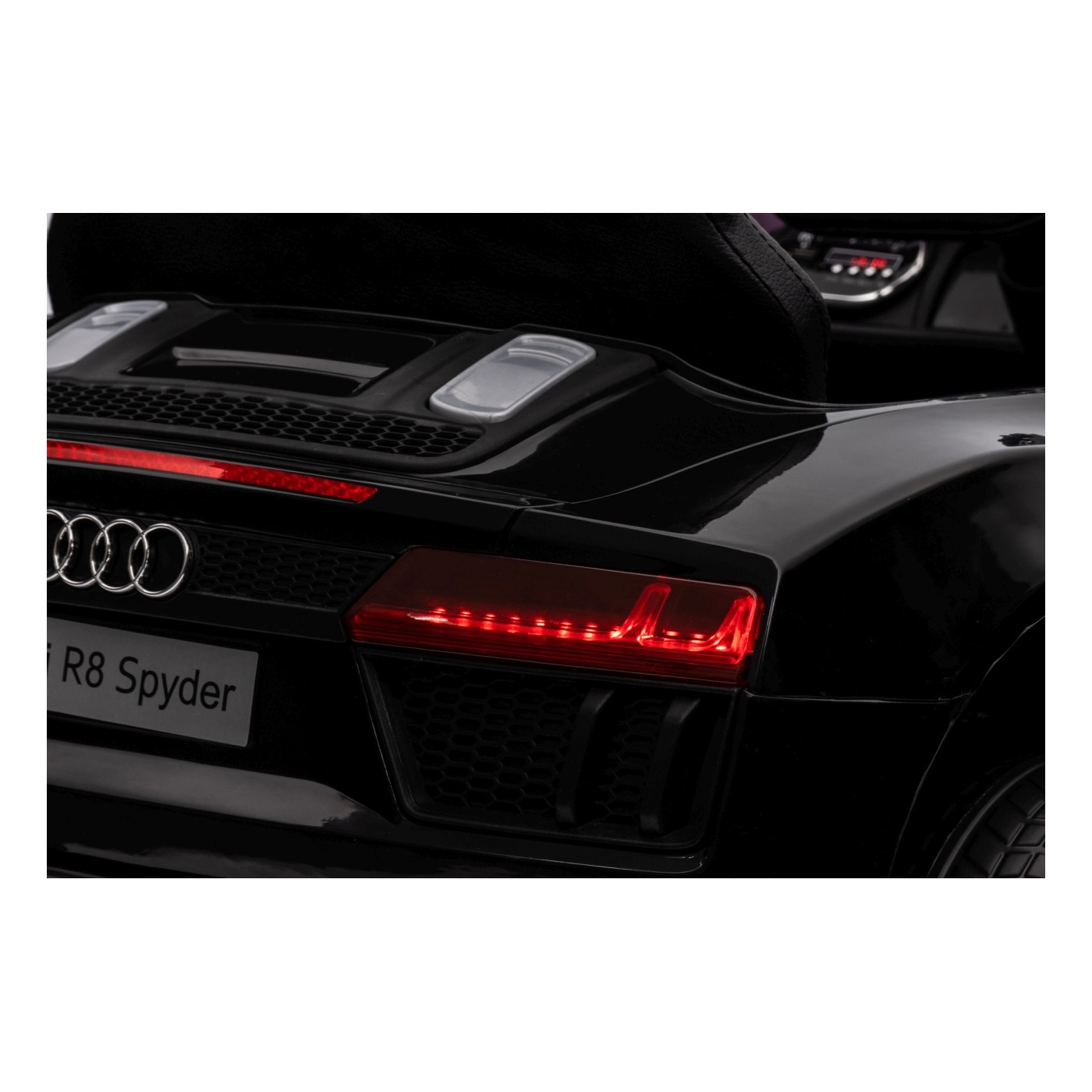 copy of Audi R8 na baterii pro děti žlutý + dálkové ovládání + EVA + pomalý start + MP3 LED