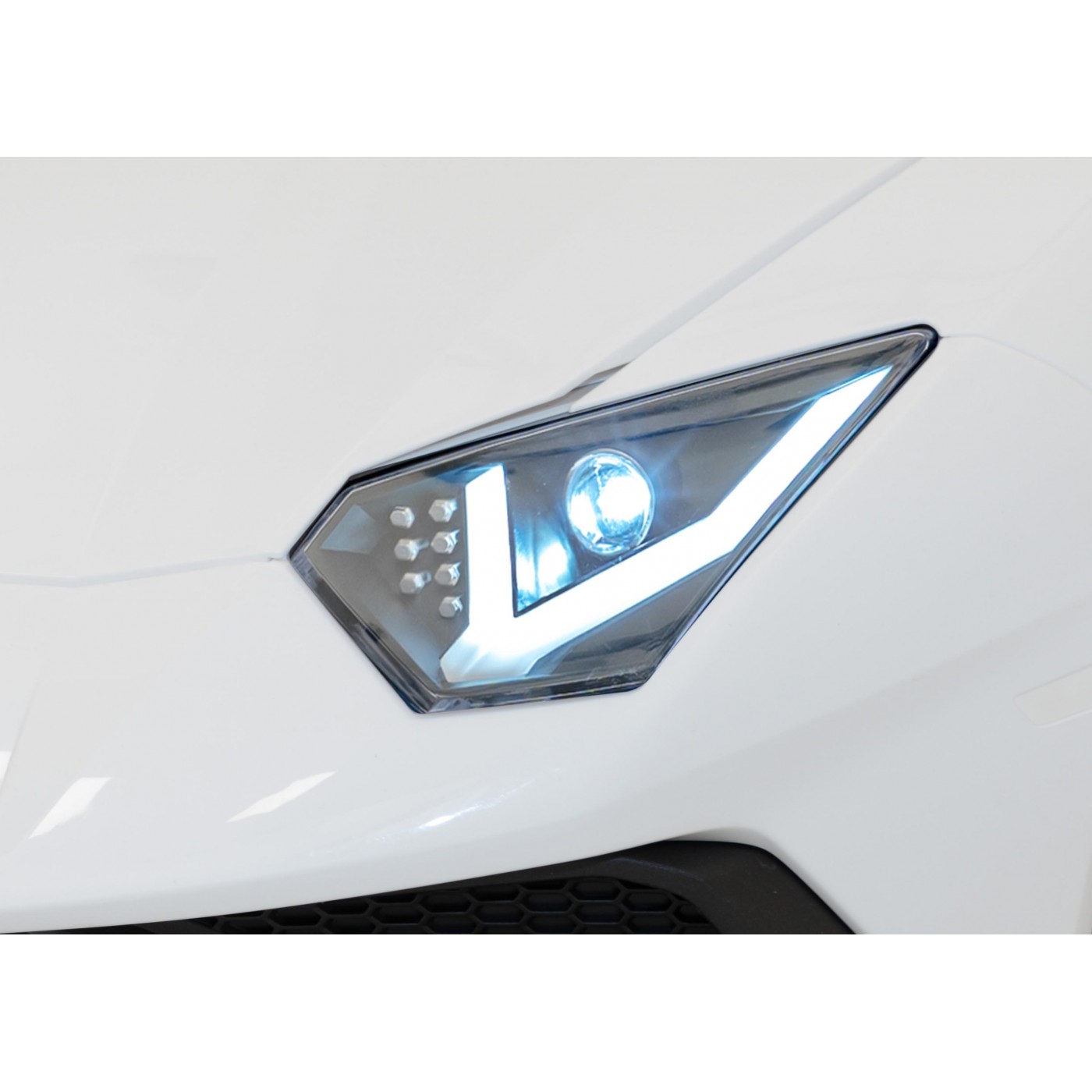 Pojazd Lamborghini Aventador SV STRONG Bialy