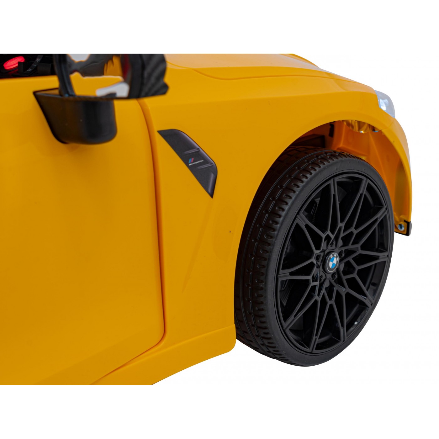 Pojazd BMW M4 Zólty