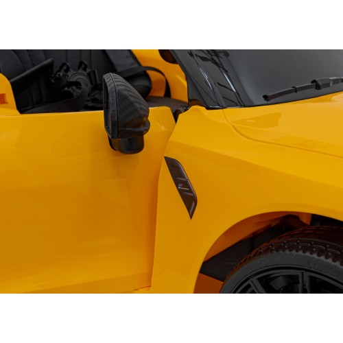 Pojazd BMW M4 Zólty