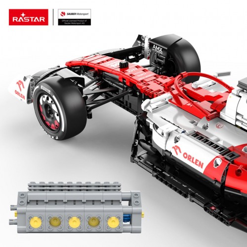 1:8 Alfa Romeo F1 C42 Blocks 2261 kusů. RASTAR