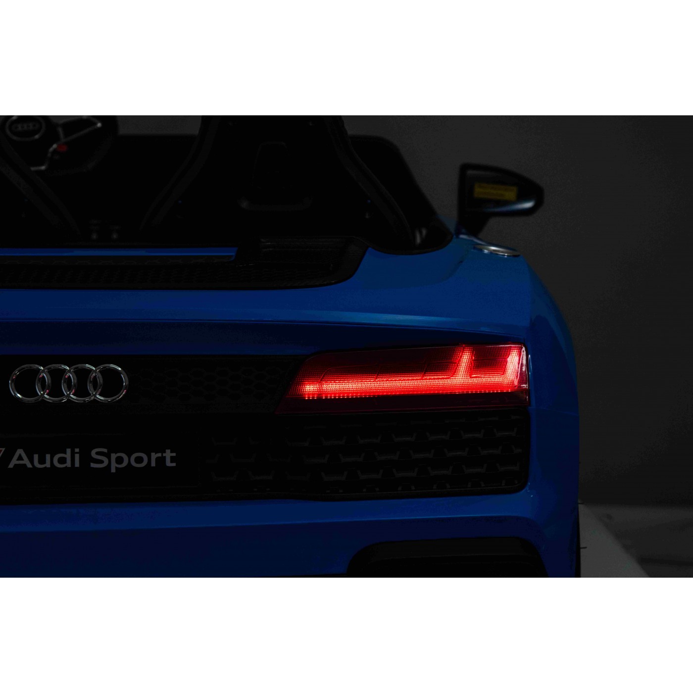 Vůz Audi Spyder R8 LIFT STRONG Modrá