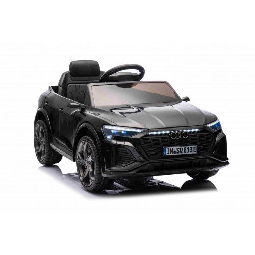 Vůz Audi SQ8 Black