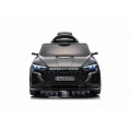 Vůz Audi SQ8 Black