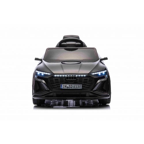Vůz Audi SQ8 Black