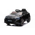 Vůz Audi SQ8 Black