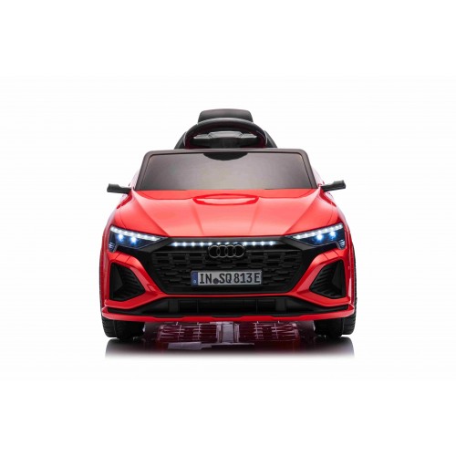 Vůz Audi SQ8 Red