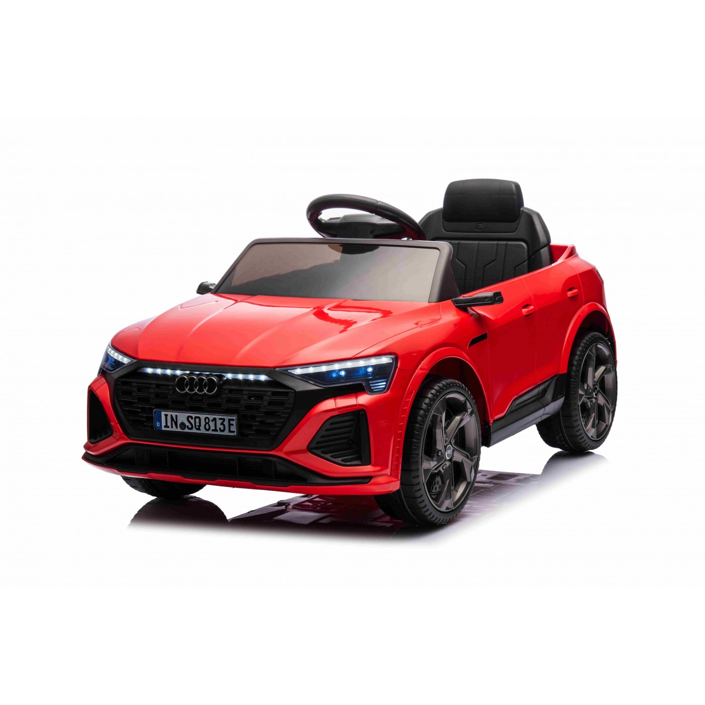 Vůz Audi SQ8 Red