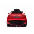 Vůz Audi SQ8 Red