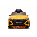 Audi SQ8 Žluté vozidlo