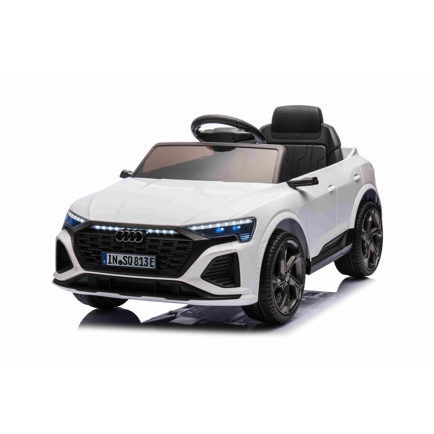 Vozidlo Audi SQ8 White