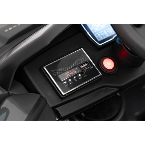 Vozidlo Audi RSQ E-TRON šedé