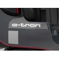 Vozidlo Audi RSQ E-TRON šedé