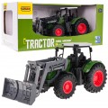 Zelený traktor s buldozerem
