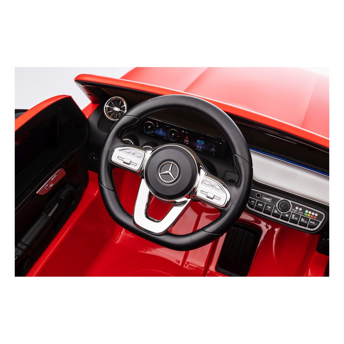 Vozidlo Mercedes Benz EQA 250 Red