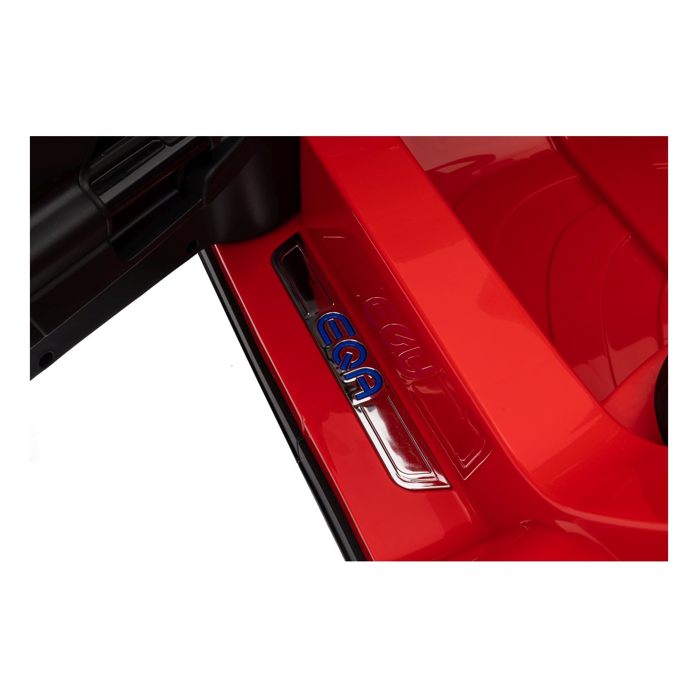 Vozidlo Mercedes Benz EQA 250 Red