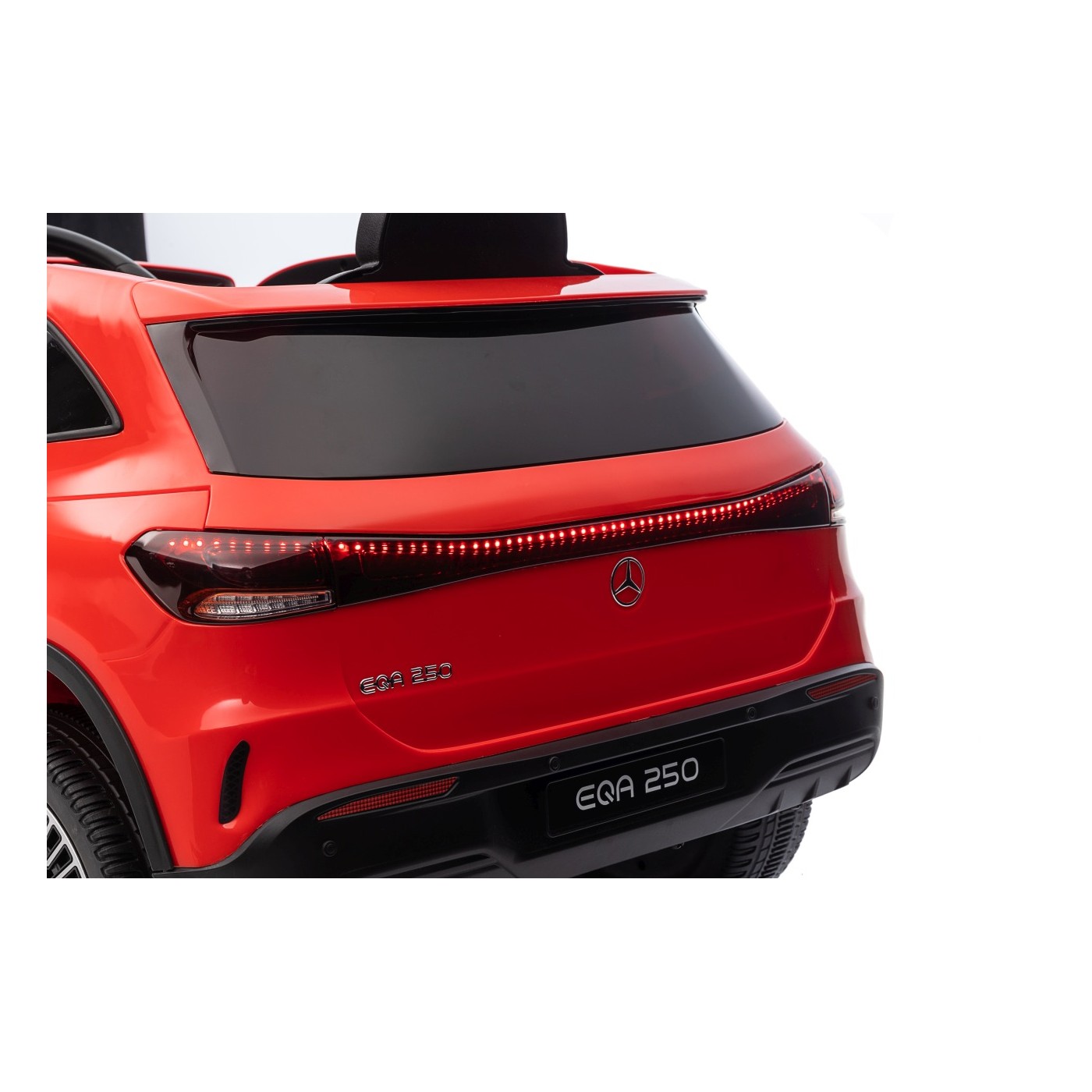 Vozidlo Mercedes Benz EQA 250 Red