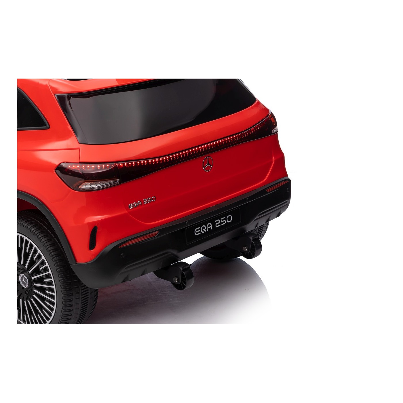 Vozidlo Mercedes Benz EQA 250 Red