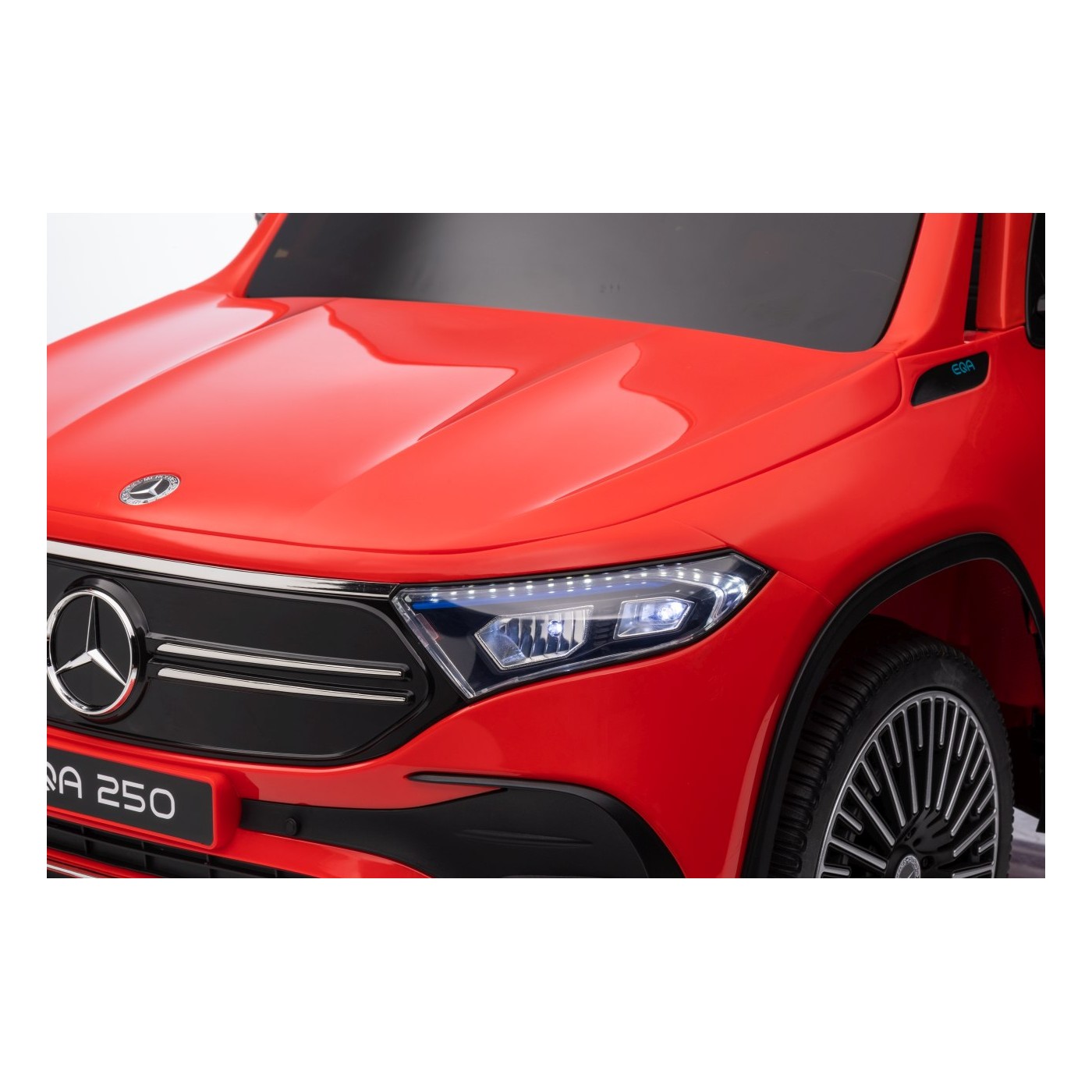 Vozidlo Mercedes Benz EQA 250 Red