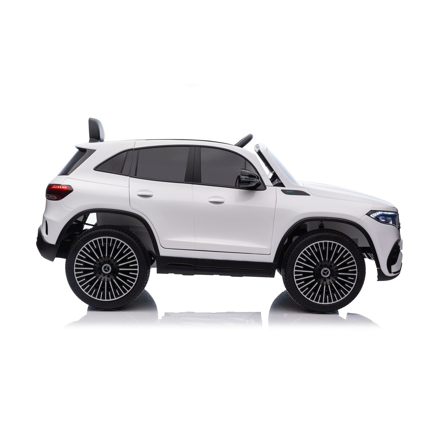 Vozidlo Mercedes Benz EQA 250 White