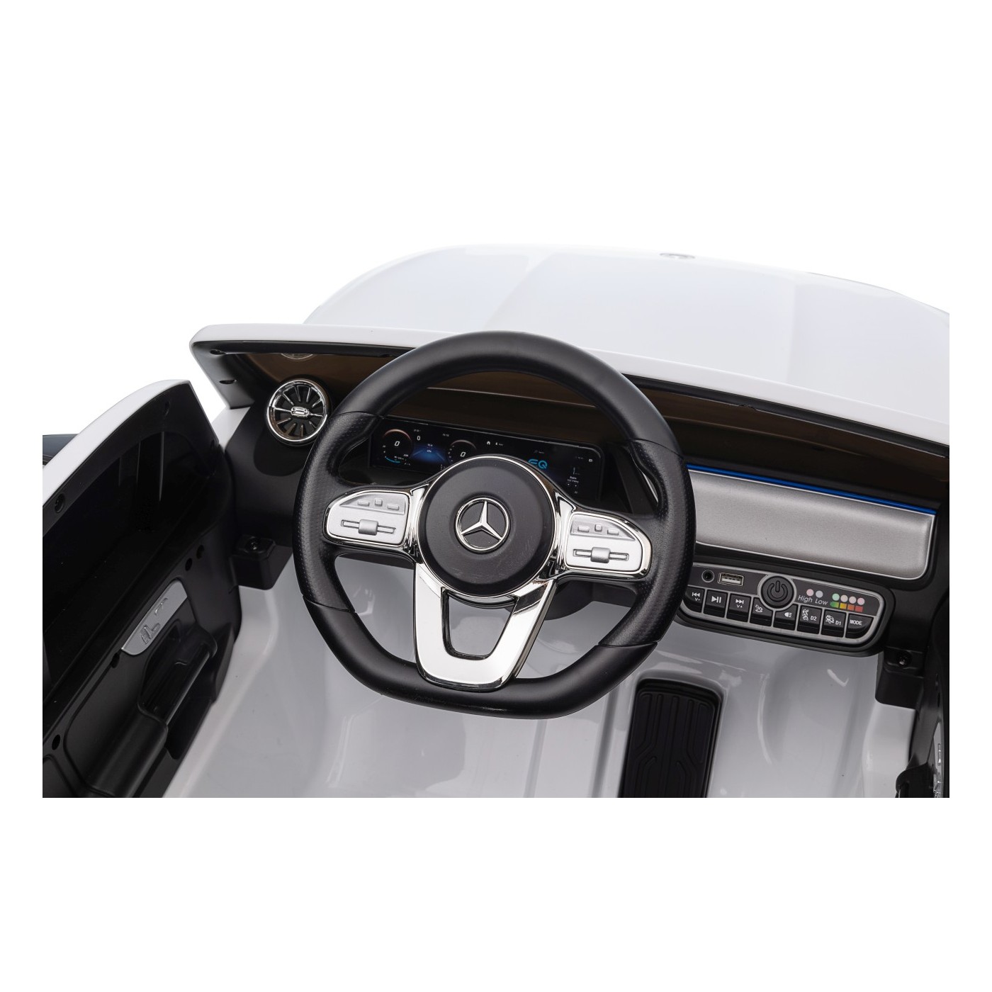Vozidlo Mercedes Benz EQA 250 White