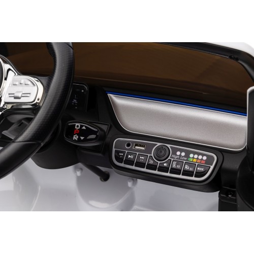 Vozidlo Mercedes Benz EQA 250 White