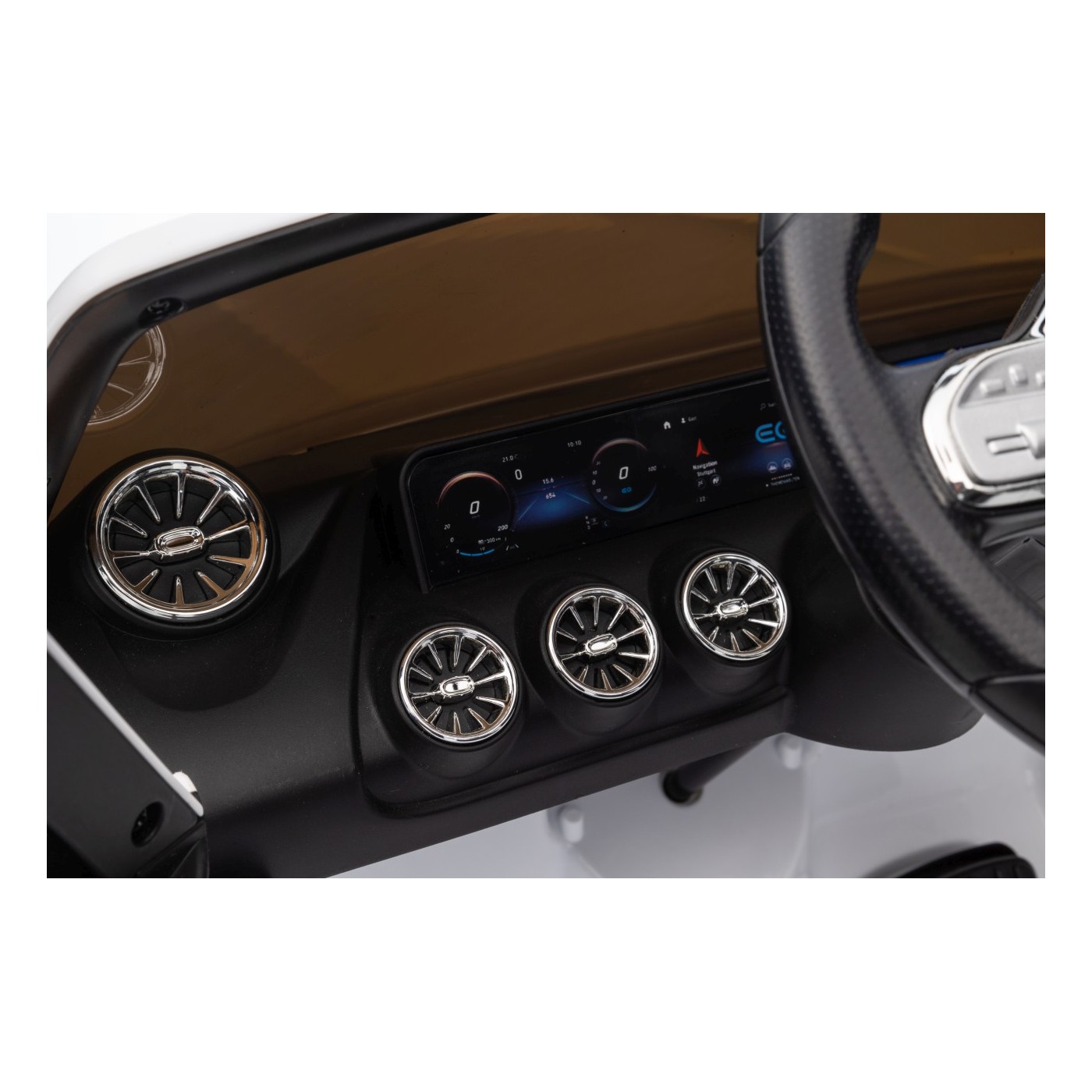 Vozidlo Mercedes Benz EQA 250 White