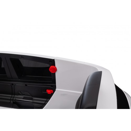 Vozidlo Mercedes Benz EQA 250 White