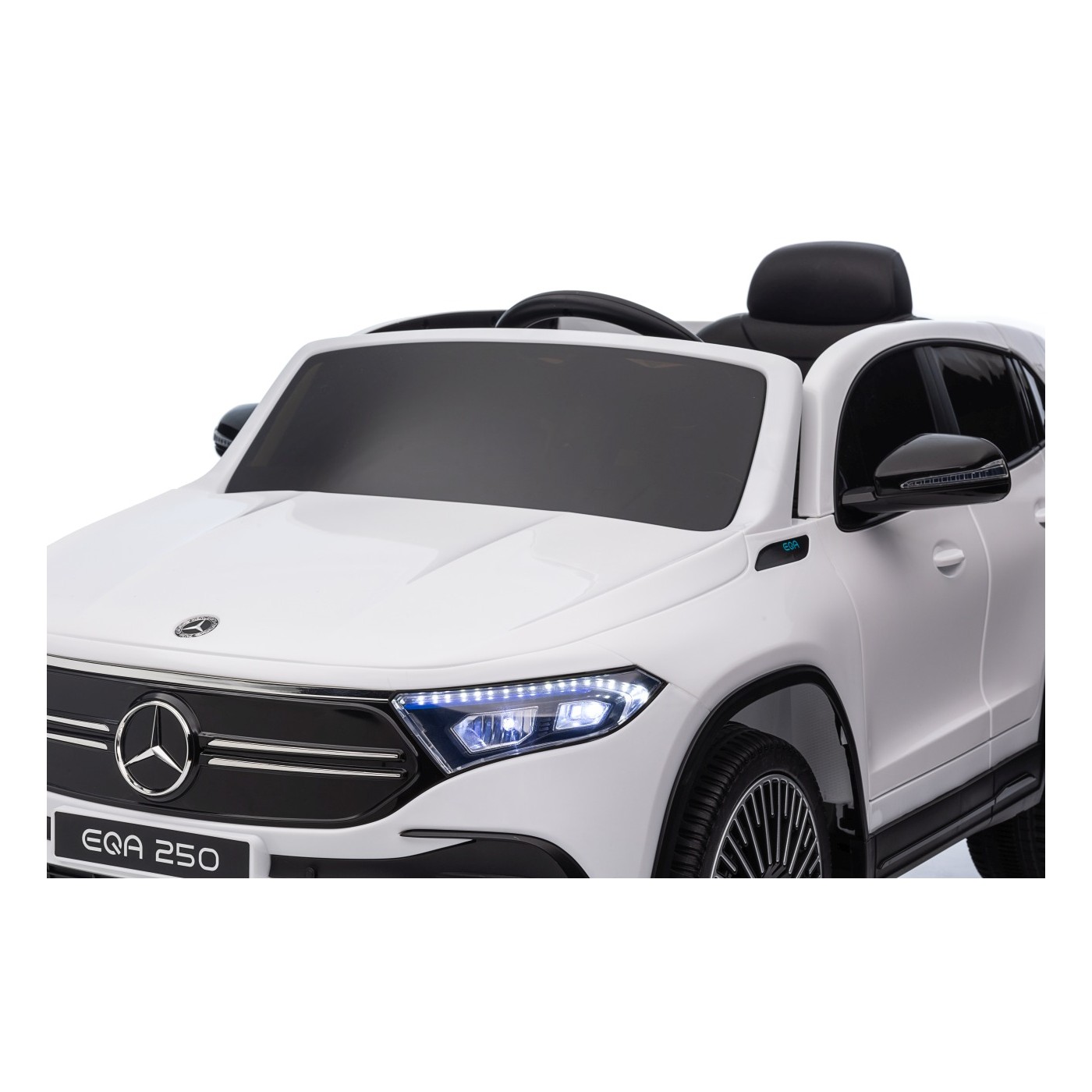 Vozidlo Mercedes Benz EQA 250 White