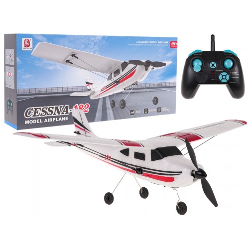 R/C letoun CESSNA-182