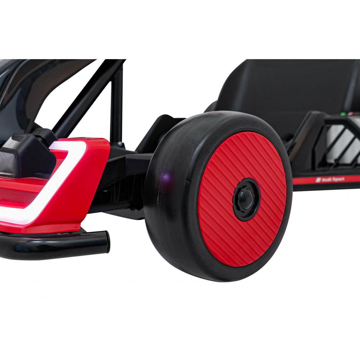 Go-kart Audi s driftovací funkcí červený