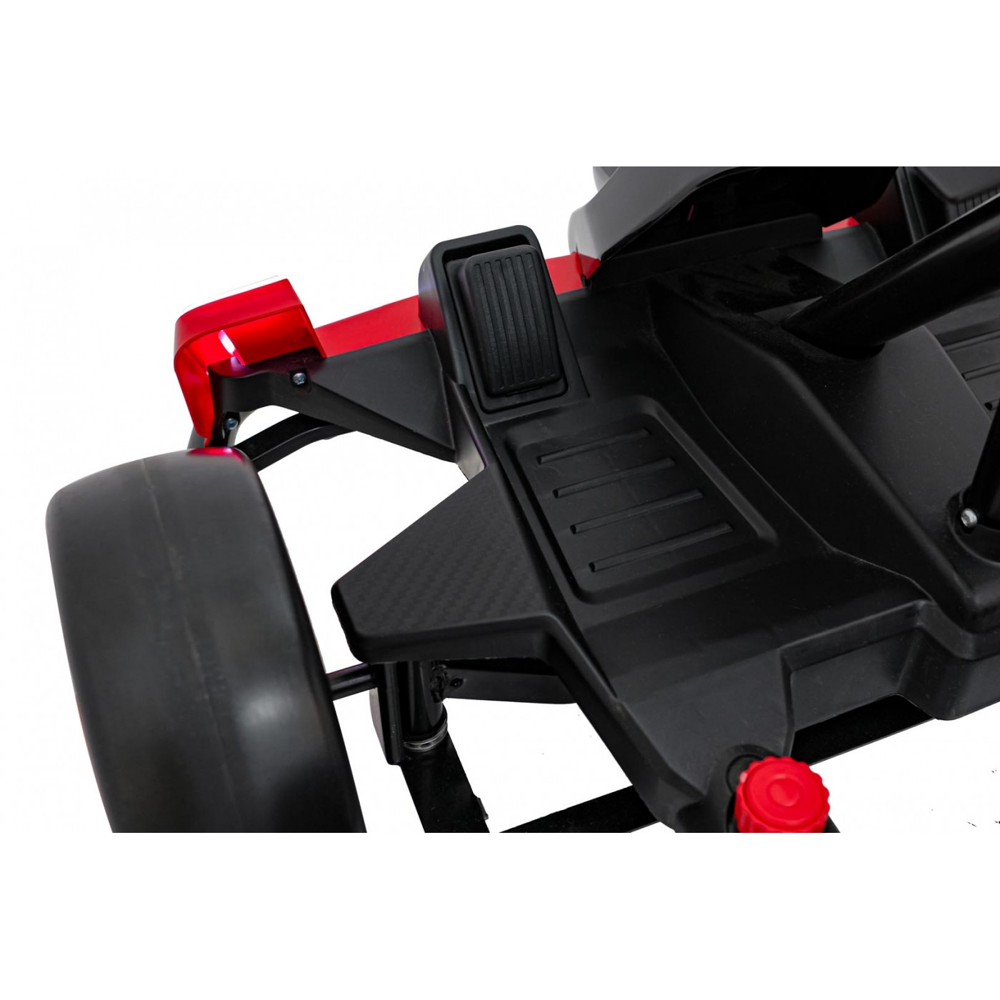 Go-kart Audi s driftovací funkcí červený