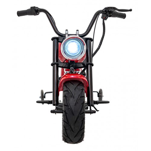 Motocyklový chopper Warrior červené vozidlo