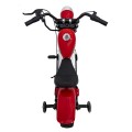 Motocyklový chopper Warrior červené vozidlo