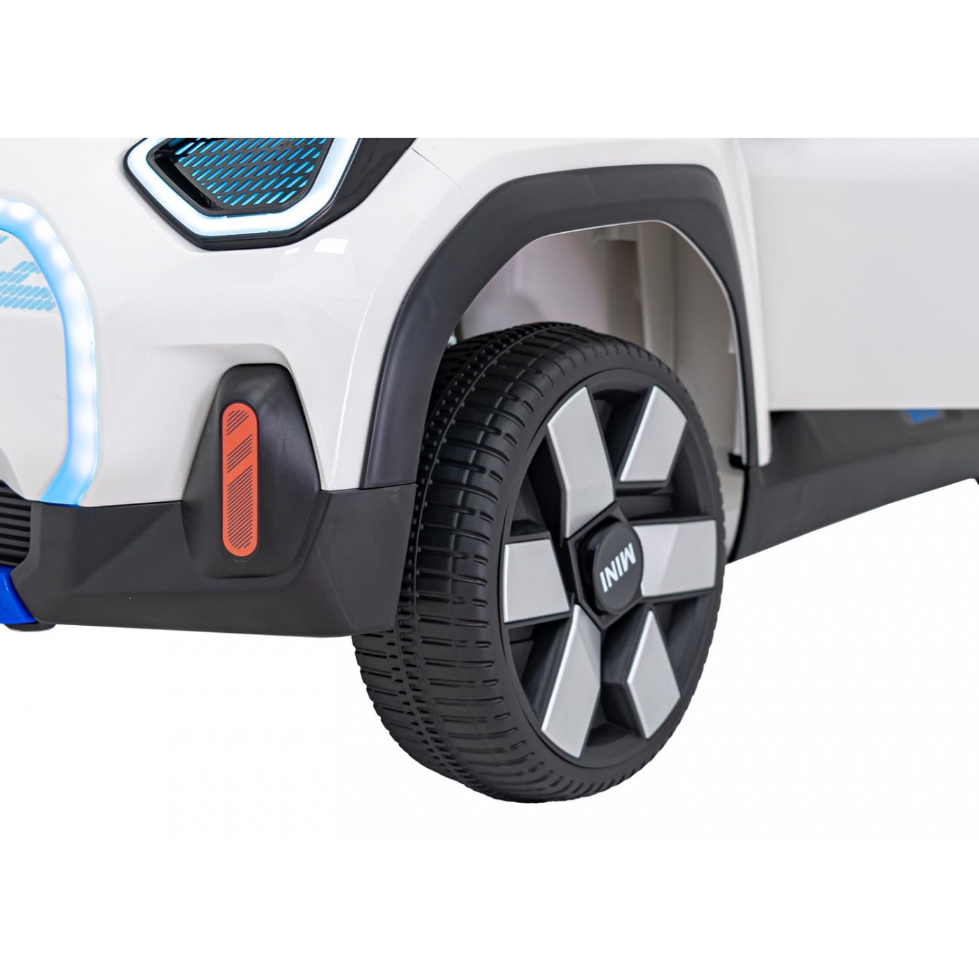 Mini Concept Aceman White vozidlo