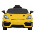 Porsche Spyder RS 718 žluté vozidlo