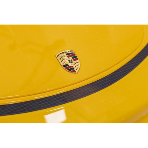 Vozidlo Porsche Spyder RS 718, žlutá barva
