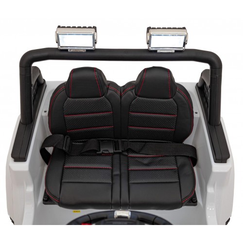 Vozidlo OFF ROAD 4x4 SPORT Bílý