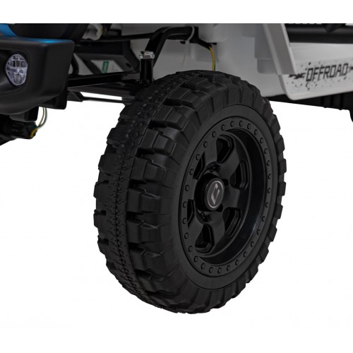 Vozidlo OFF ROAD 4x4 SPORT Bílý