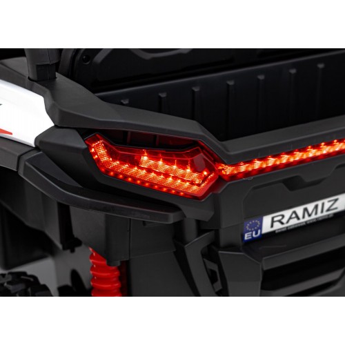 Vozidlo Buggy 4x4 KCK Bílý