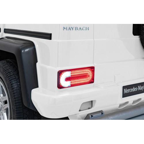 Vozidlo Mercedes Benz MAYBACH G650 Bílé