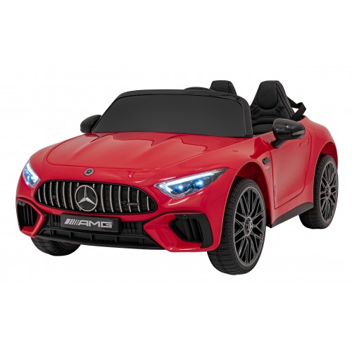Vozidlo Mercedes Benz AMG SL63 v červeném laku